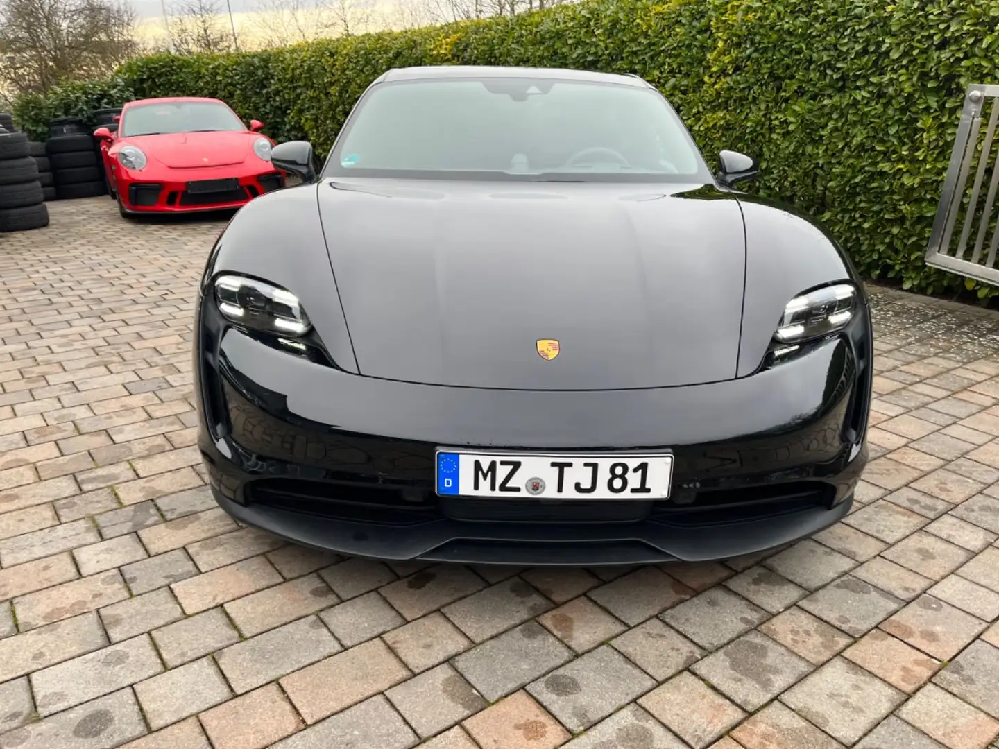 Porsche Taycan Sport Turismo Pano Luft Perf Chrono Kam Noir - 2