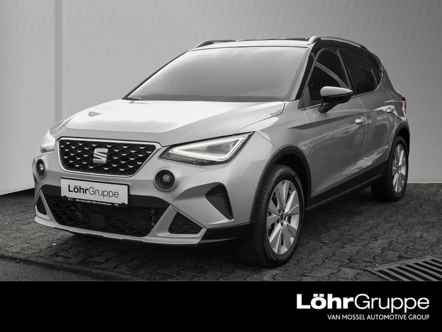 SEAT Arona 1,0 TSI DSG Xperience,LED,ALU 17,Climatronic Pa... Silber - 1