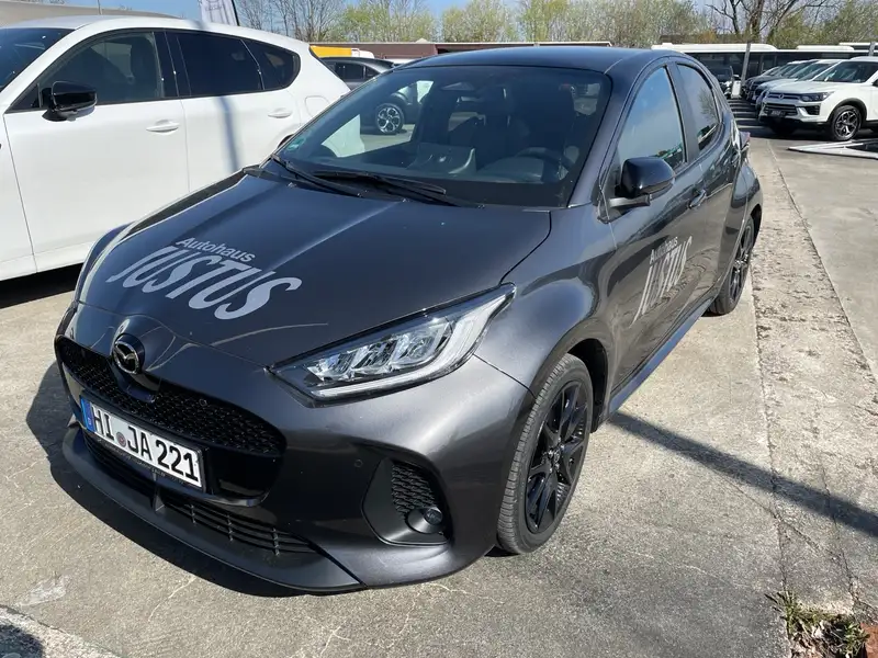 MAZDA 2