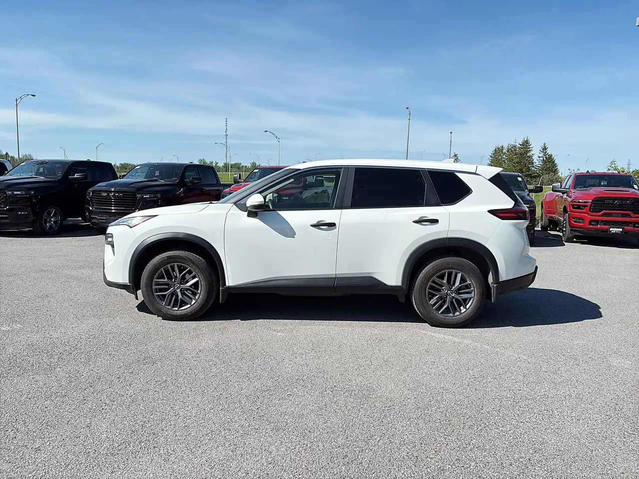 Nissan Rogue снимка Nissan Rogue