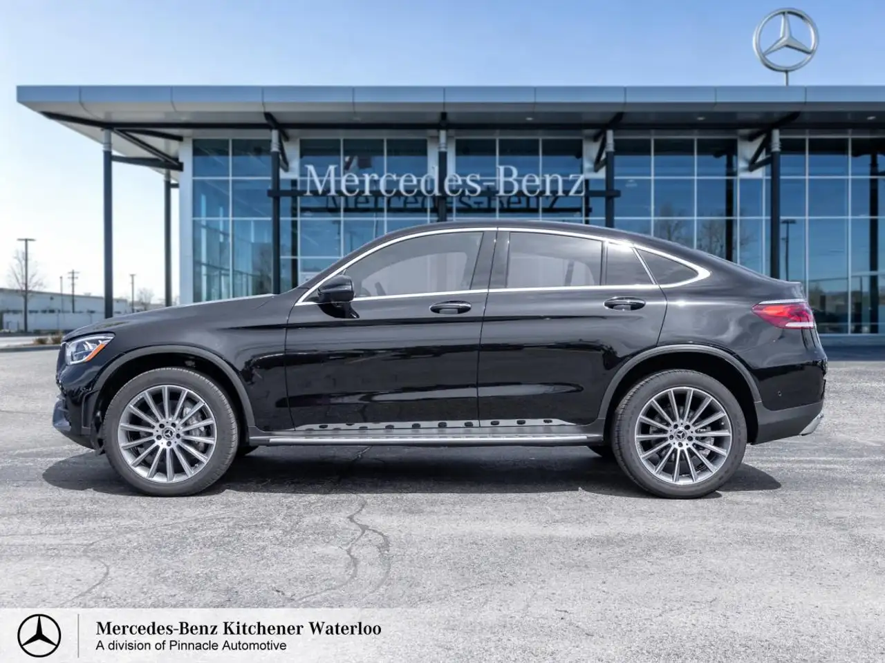 Mercedes-Benz GLC снимка Mercedes-Benz GLC