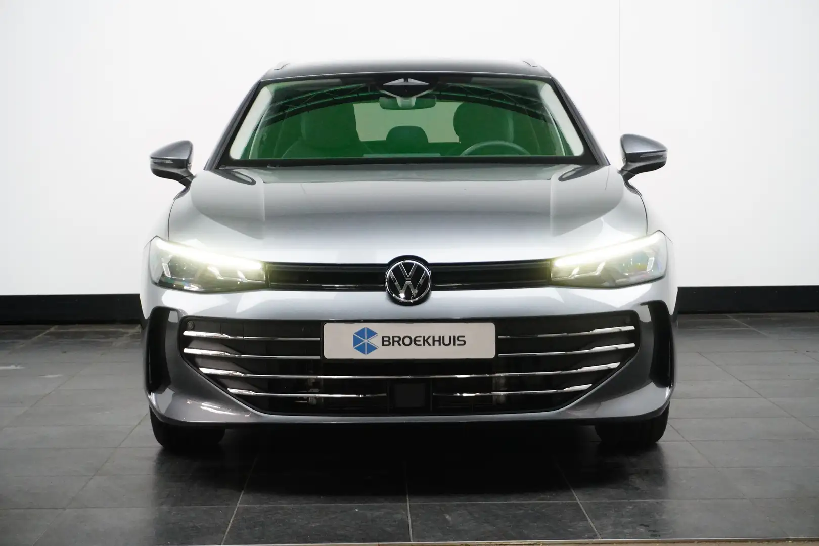 Volkswagen Passat Variant 150PK 1.5 MHEV | TREKHAAK | STUUR + STOELVERW. | M - 2