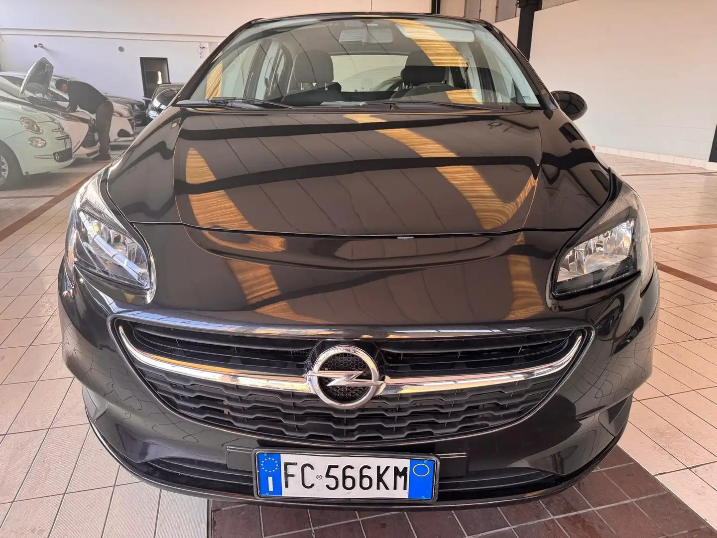 Opel Corsa Corsa V 2015 5p 1.4 b-Color Gpl 90cv Nero - 1