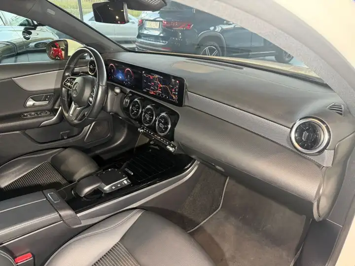 Mercedes-Benz Clase A 2021, foto 3