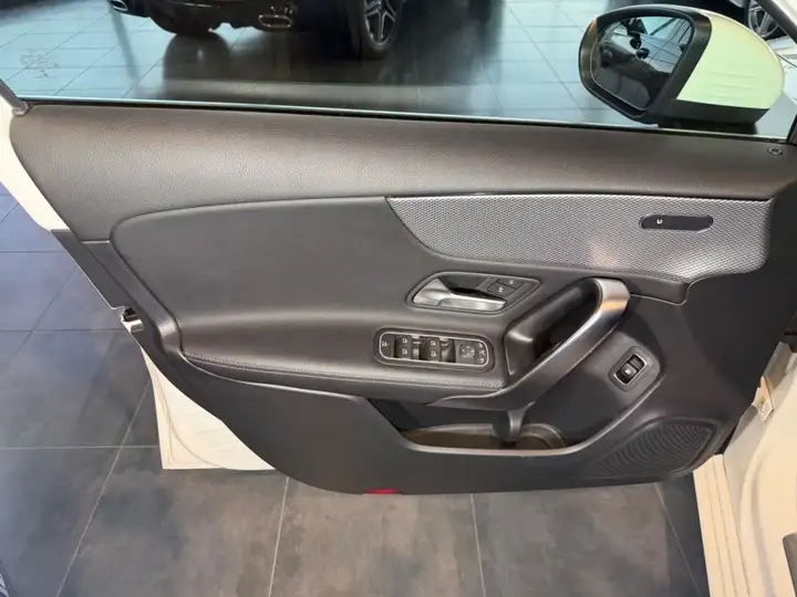Mercedes-Benz Clase A 2021, foto 19