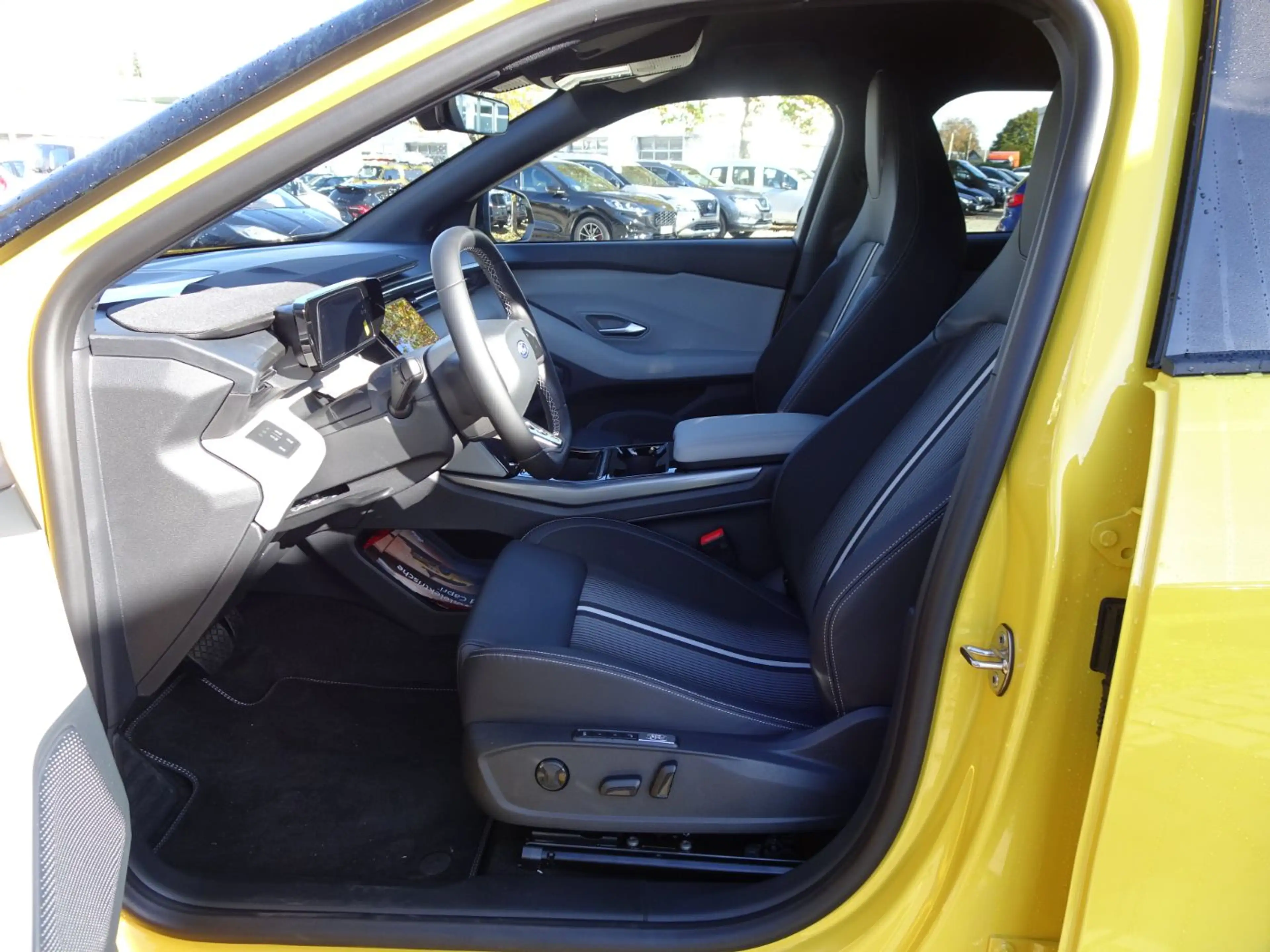 Ford Capri ELEKTRO RWD NAV*IACC*SHZ*LED*LM19*BLIS*CAM — photo 12