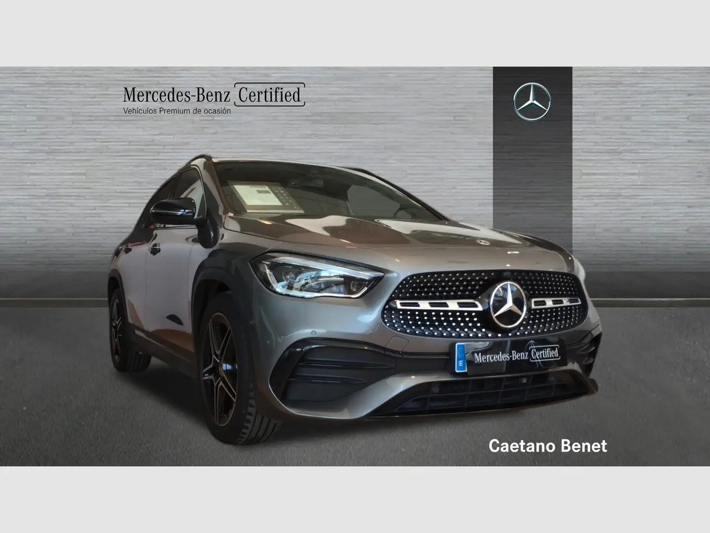 Mercedes-Benz GLA 200 Gris - 2