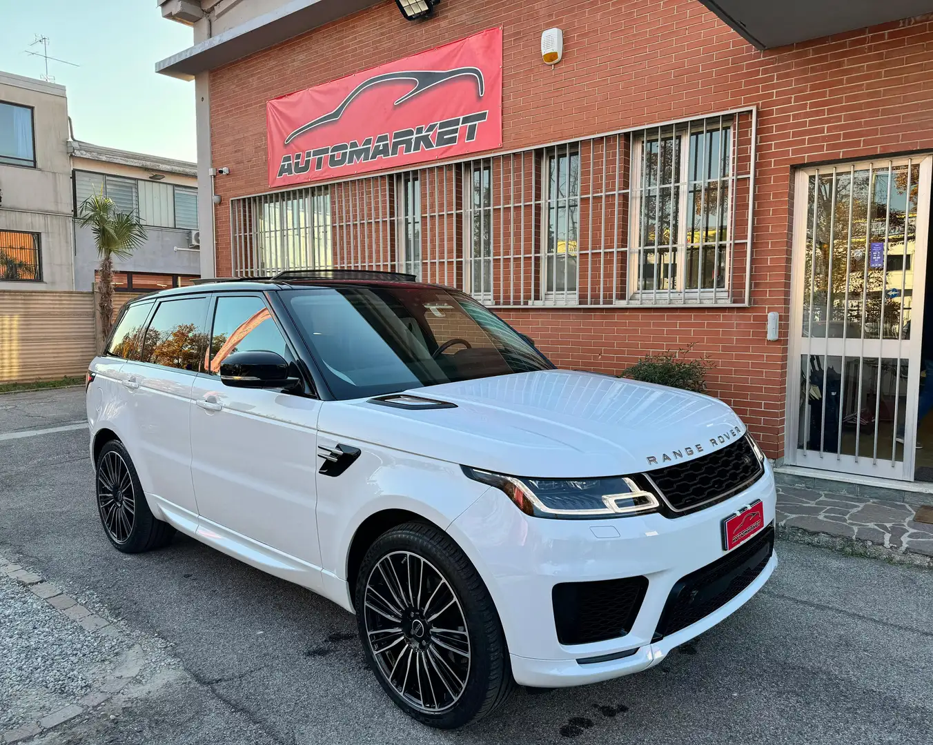 Land Rover Range Rover Sport 3.0 tdV6 HSE Dynamic 249cv auto Bianco - 1