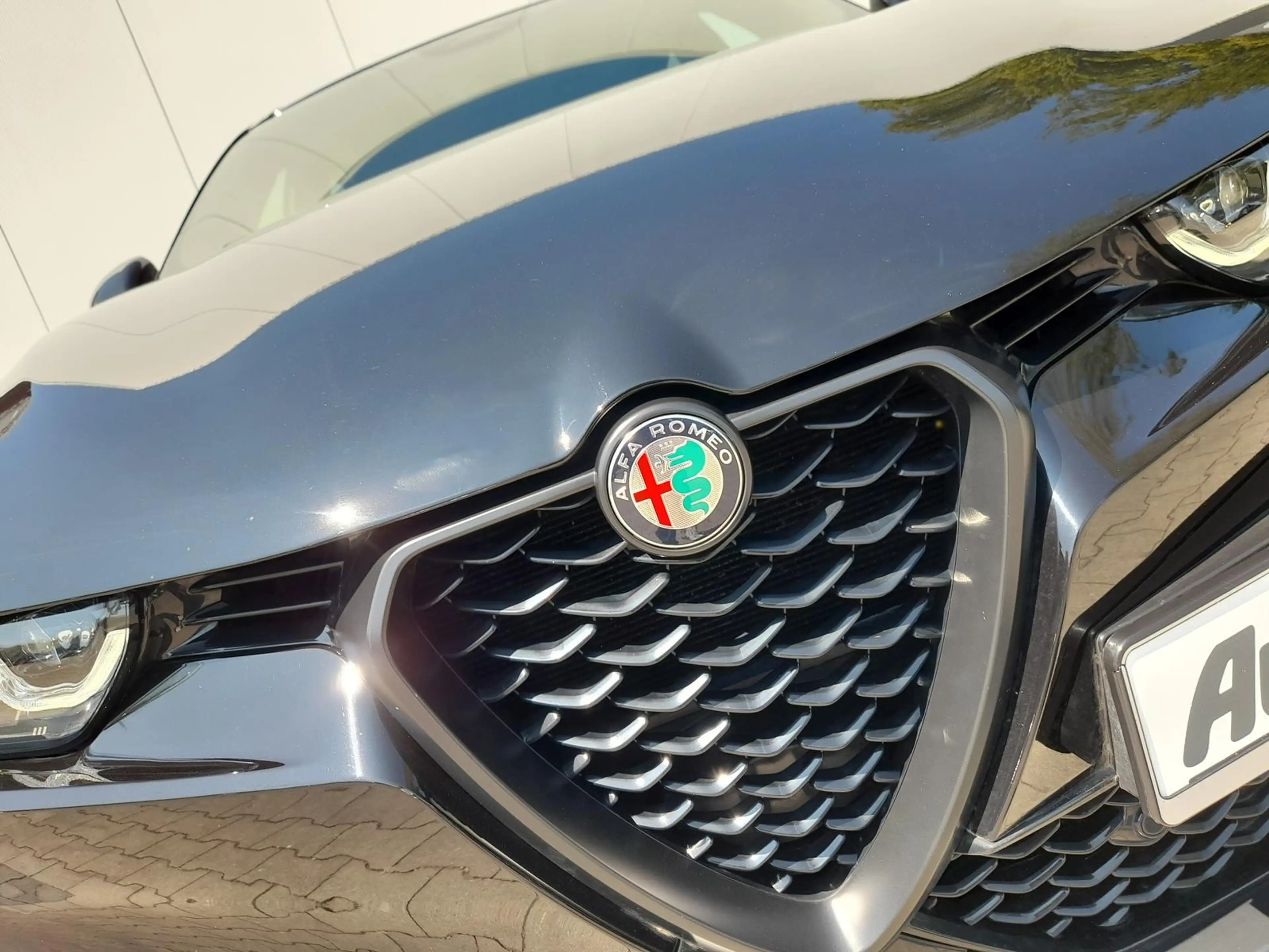 Alfa Romeo Tonale Veloce NAVI~SHZ~2xPDC~ACC~RFK~APP~ALU19" — photo 11
