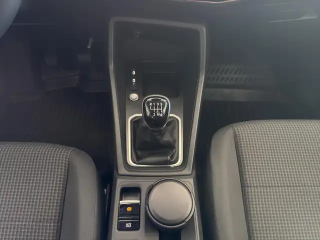 Volkswagen Caddy view 12
