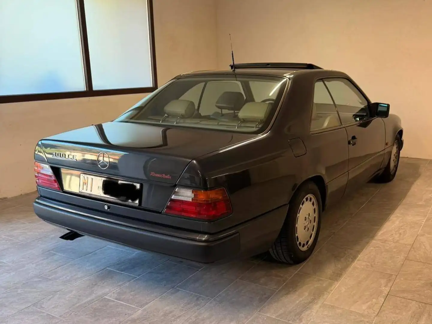 Mercedes-Benz CE 300 coupè Schwarz - 2