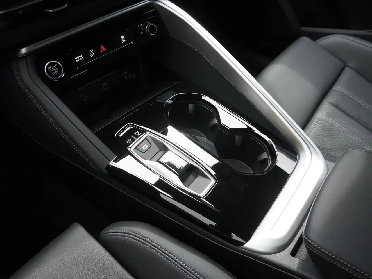 Audi Q5 снимка Audi Q5