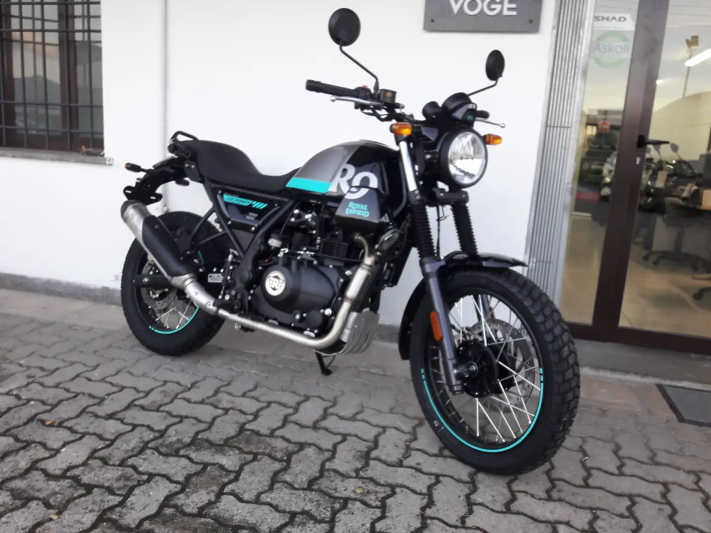 Royal Enfield Scram 411 Royal Enfield Scram 411 Silver Spirit anno 2023 Gri - 2