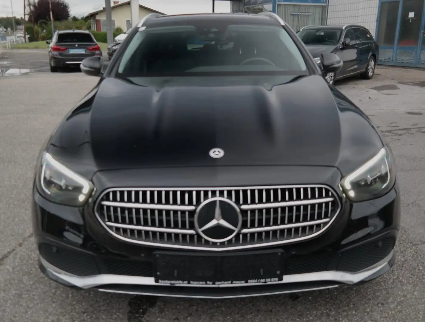 Mercedes-Benz E 200 d T Aut. Avantgarde Facelift Modell Schwarz - 2