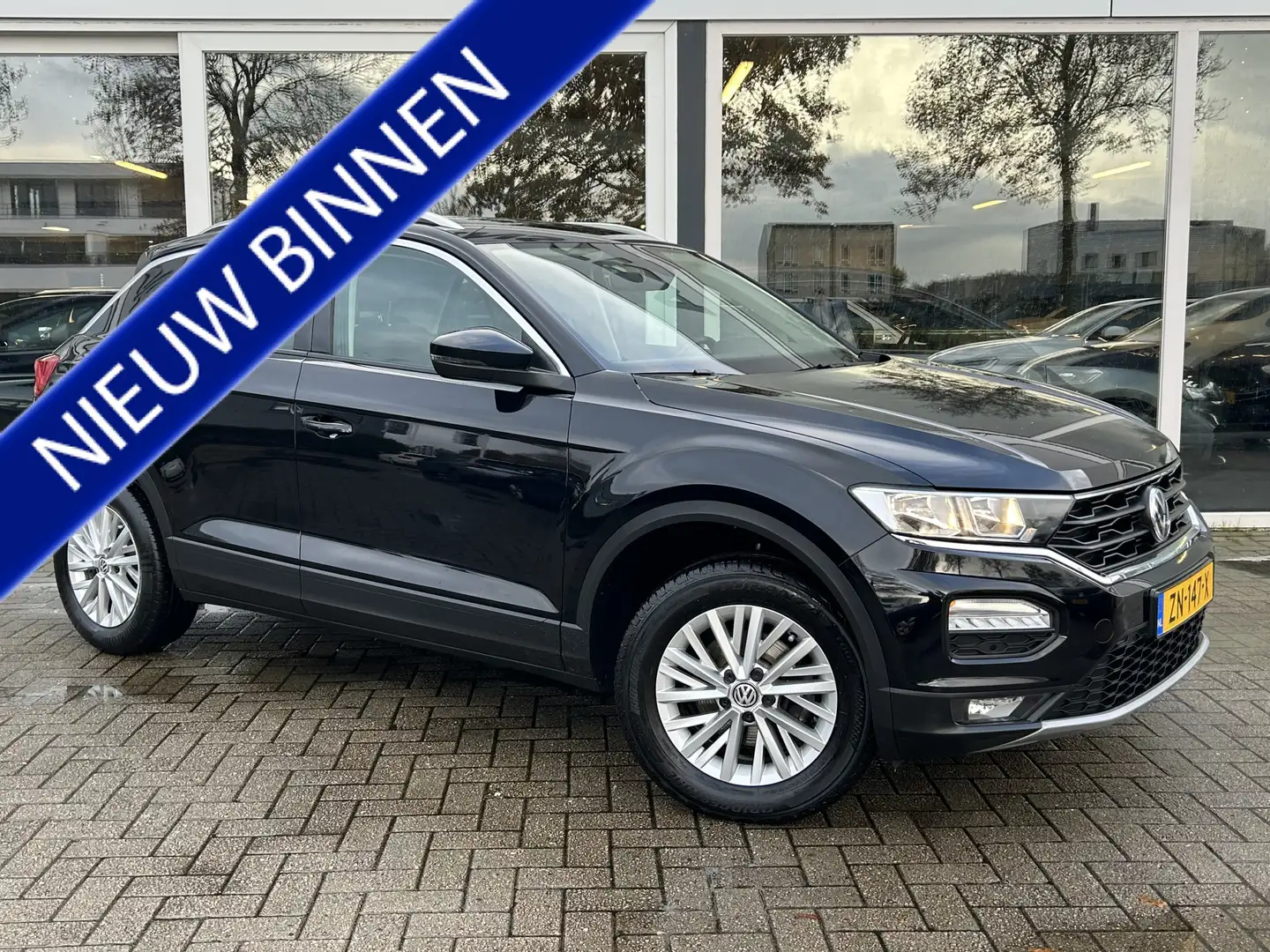 Volkswagen T-Roc 1.6 TDI Style 50% deal 9.475,- ACTIE Trekhaak / Ai Noir - 1
