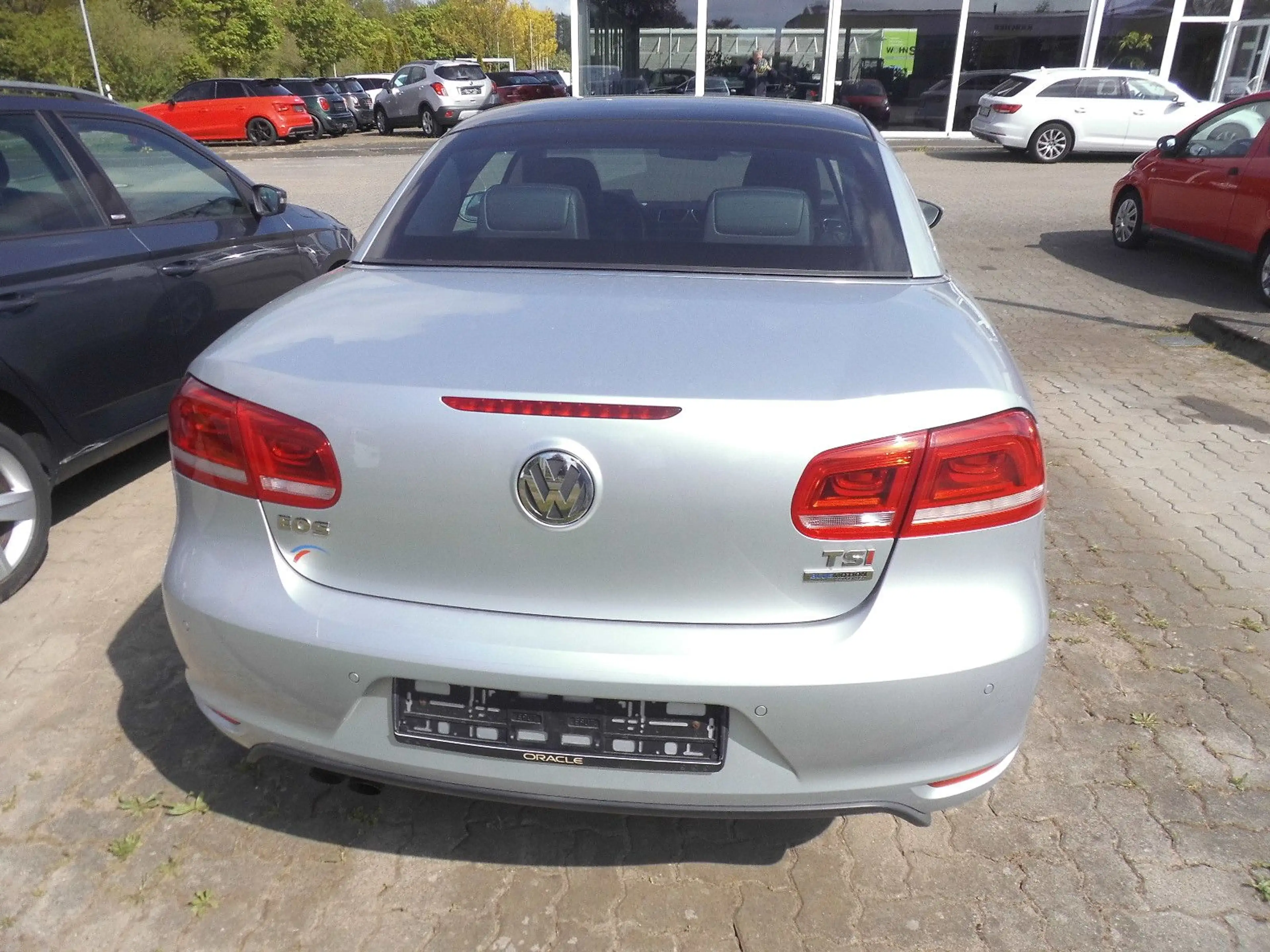 Volkswagen Eos BMT 1.Hand,Leder,TÜV NEU — photo 4