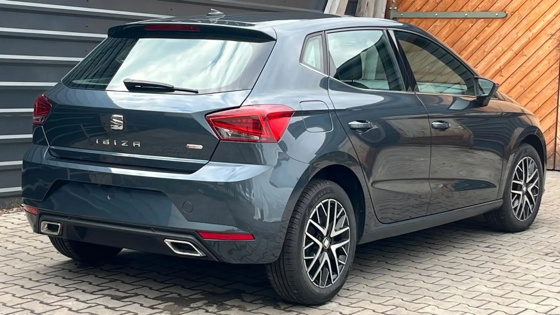 SEAT Ibiza Beats,  Virtual Display, LED etc... Grau - 2