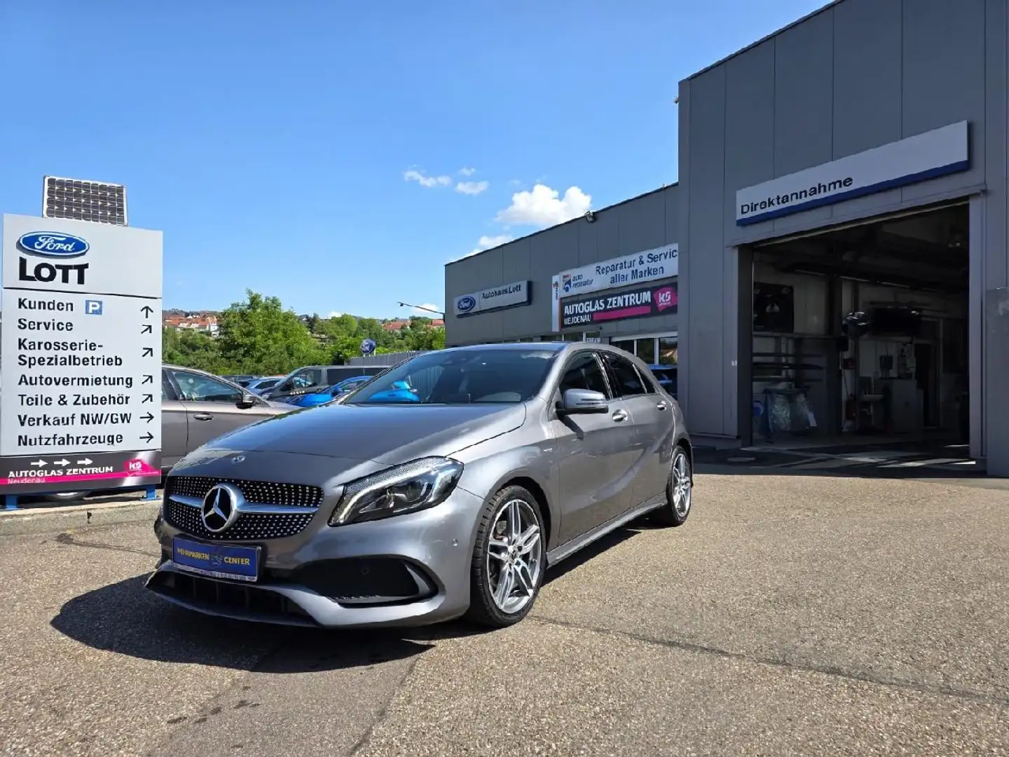 Mercedes-Benz A 200 A -Klasse A 200 Automatik *NAV*LED*TEMP*SHZ*KAM* Gris - 2