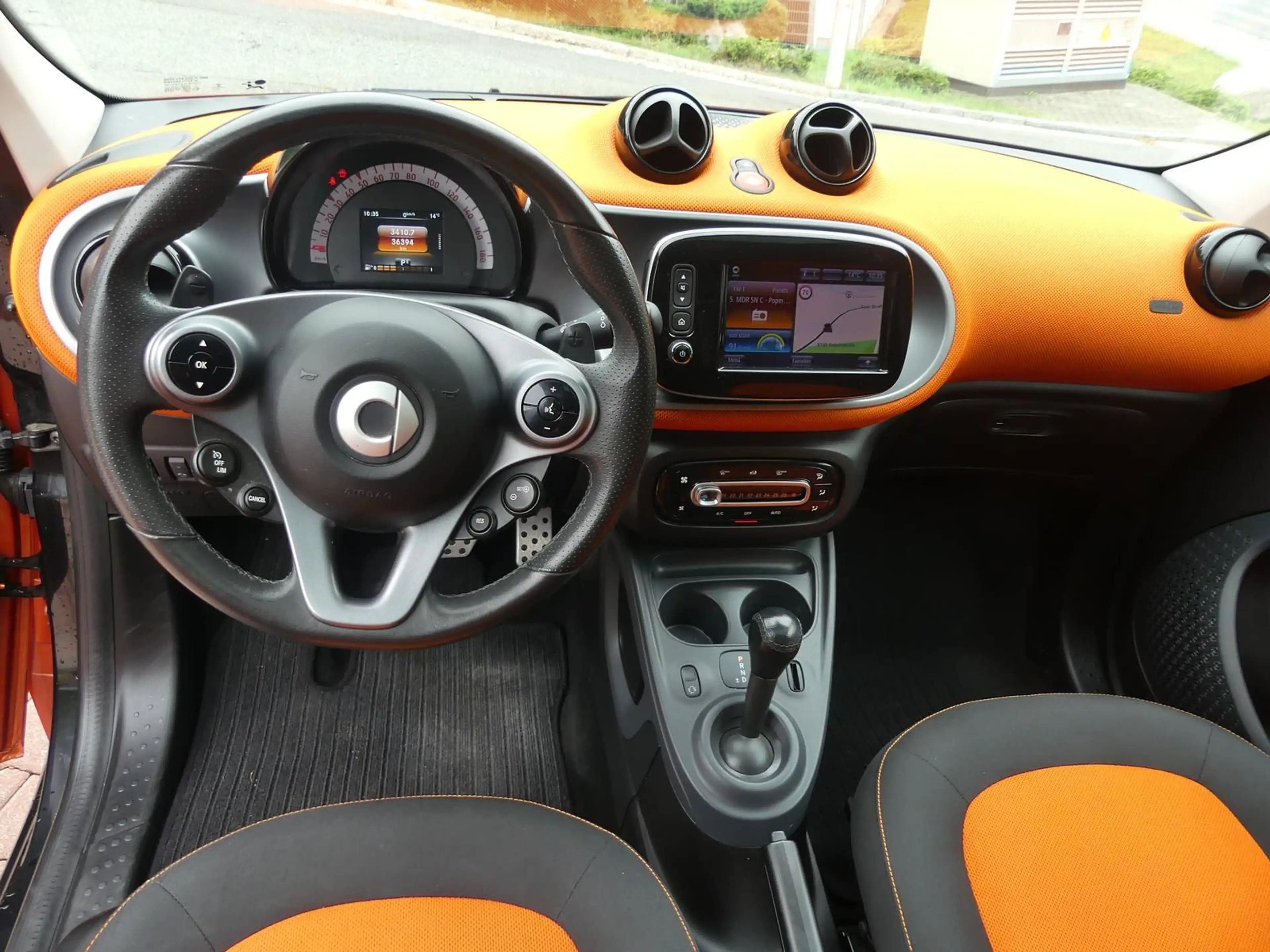 smart forFour forfour*36400 km*Klima*Sitzhzg*Navi*Pano — photo 12