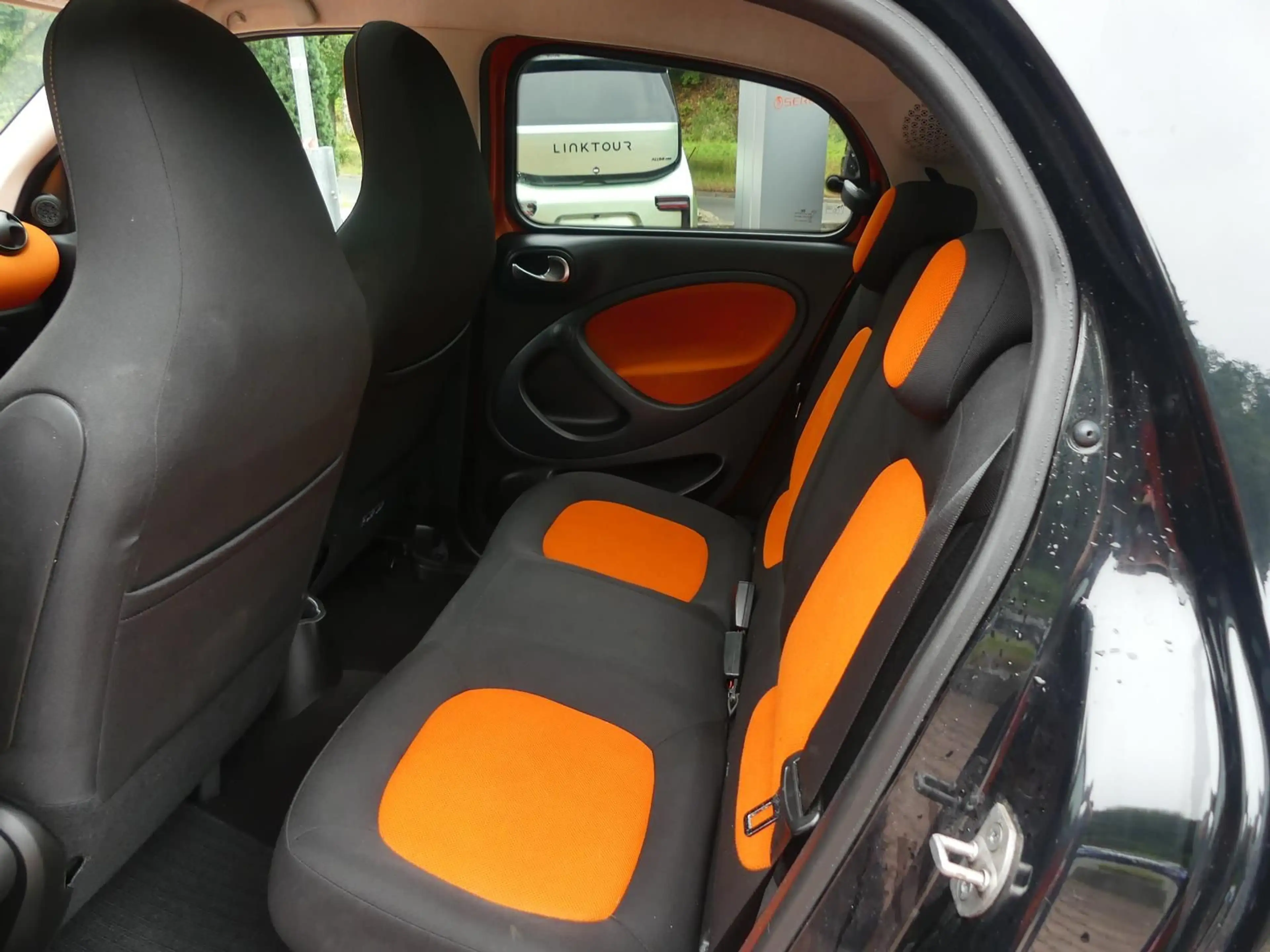 smart forFour forfour*36400 km*Klima*Sitzhzg*Navi*Pano — photo 10