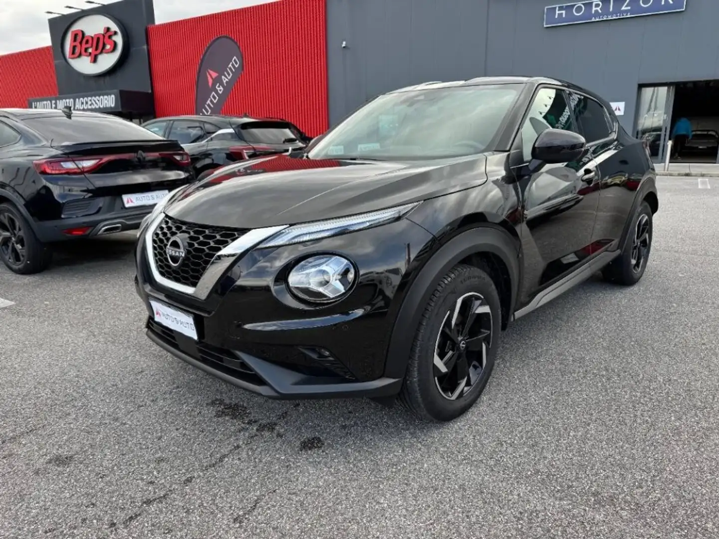 Nissan Juke 1.0 dig-t N-Connecta 114cv dct Nero - 1