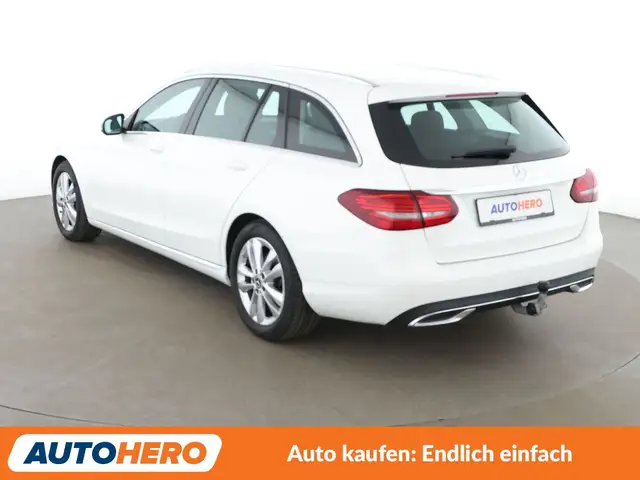 Mercedes-Benz C-Class view 4