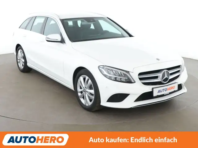 Mercedes-Benz C-Class view 8