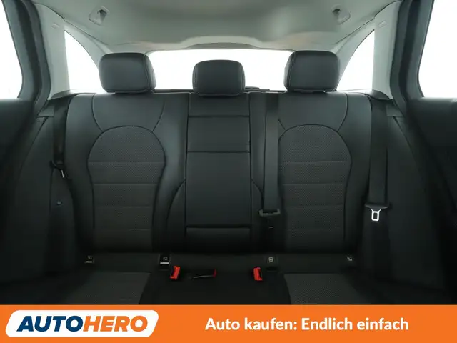 Mercedes-Benz C-Class view 15
