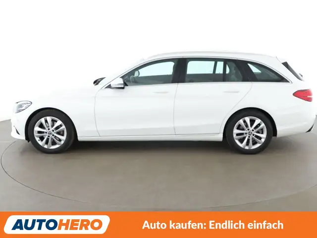 Mercedes-Benz C-Class view 3