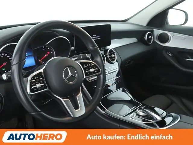 Mercedes-Benz C-Class view 11