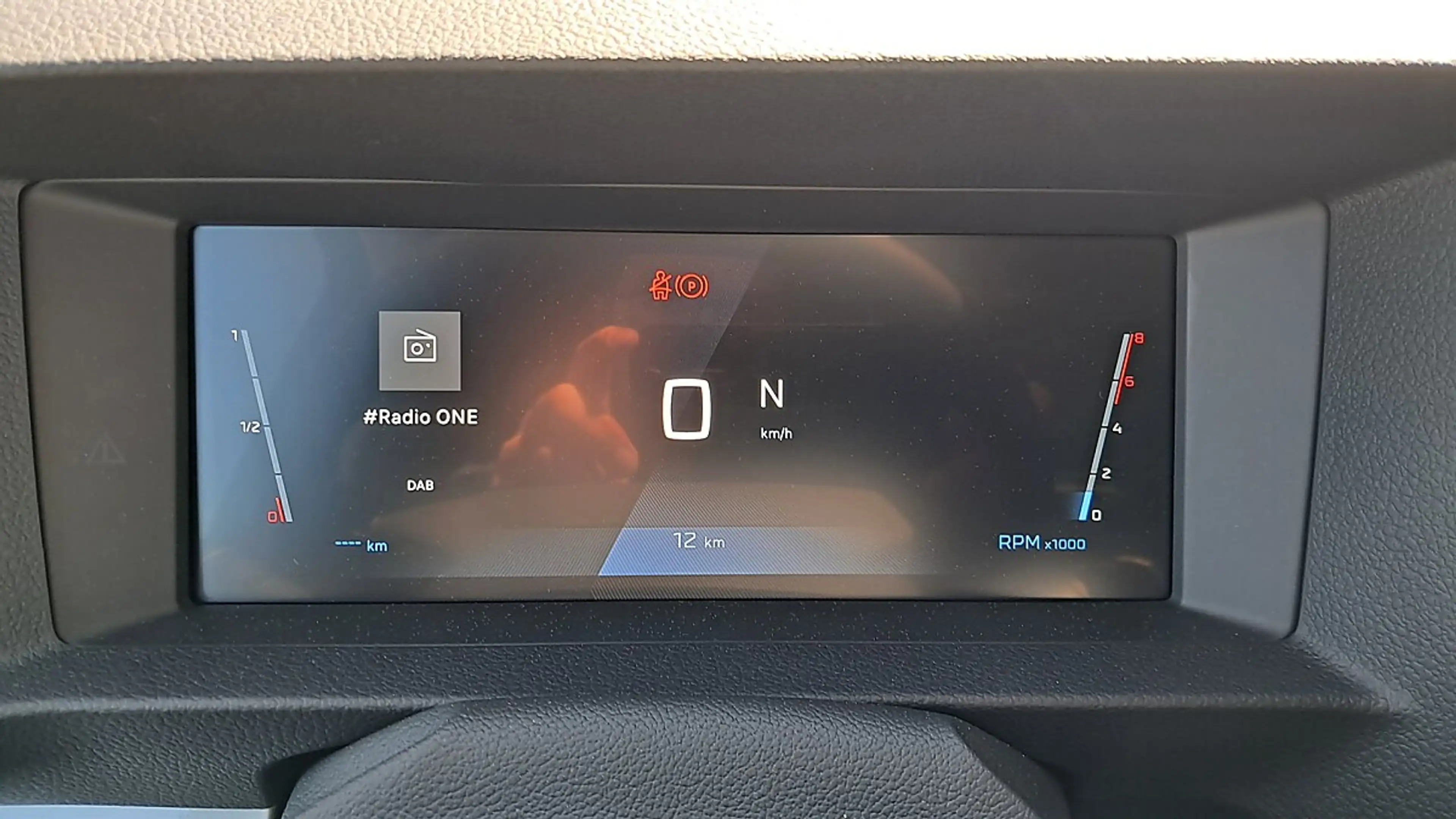 Peugeot Traveller Premium BlueHDi 180 Lang EAT8 — photo 14