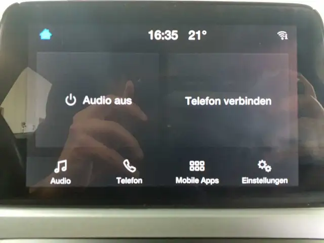 Ford Focus view 12