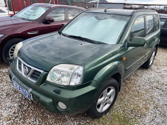 Nissan X-Trail 2.2Di Luxury
