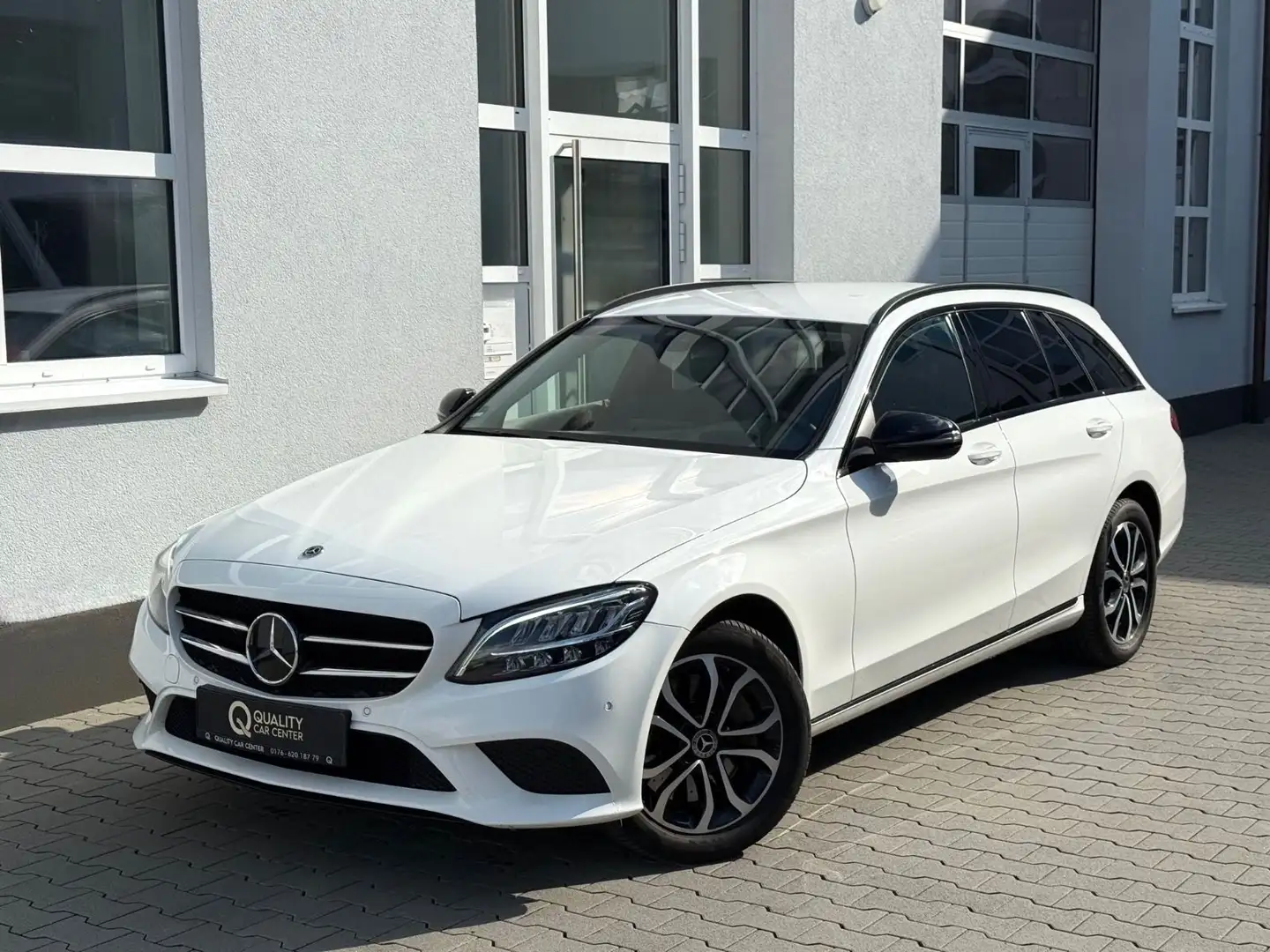 Mercedes-Benz C 300 T d 4Matic *DISTR+*STANDHZG*HUD*NIGHT*2H* Blanc - 2