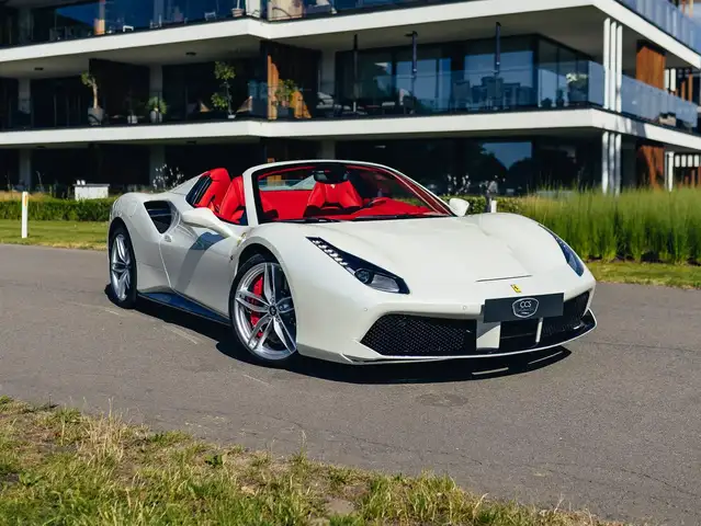 Ferrari 488