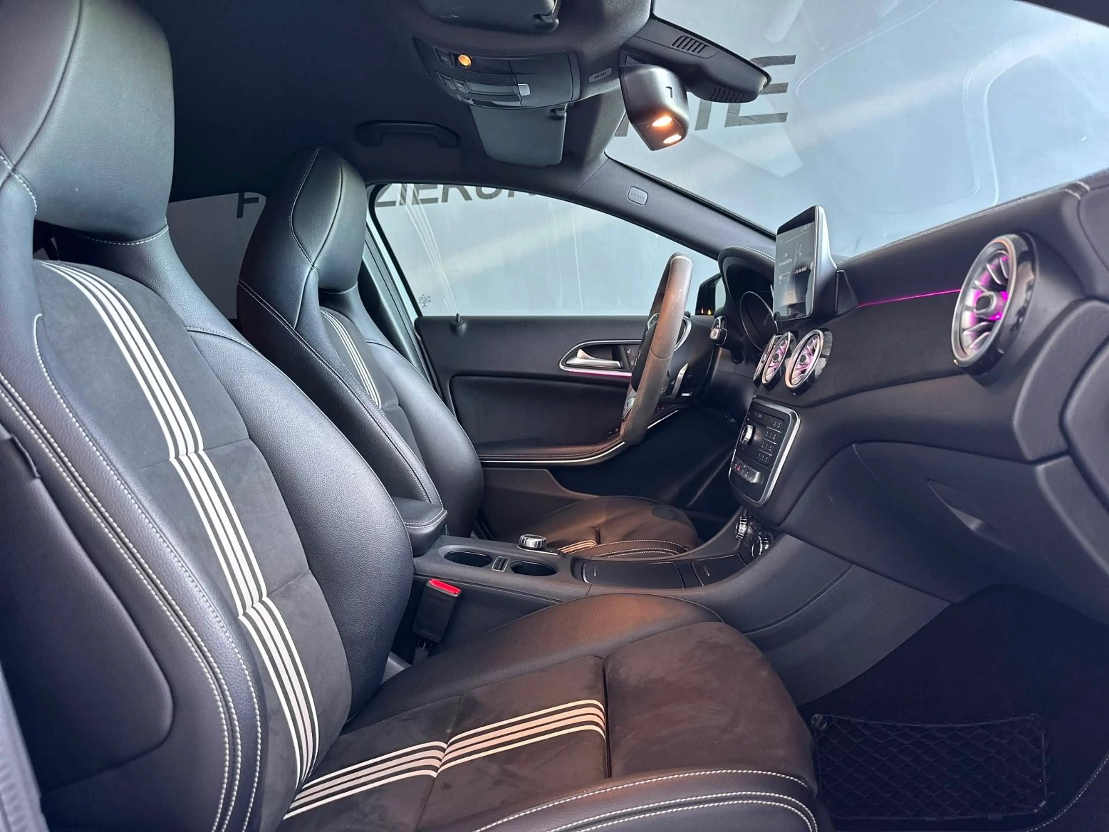Mercedes-Benz A 200 d 8G-DCT AMG-LINE Sport LINE Peak Edition — photo 8
