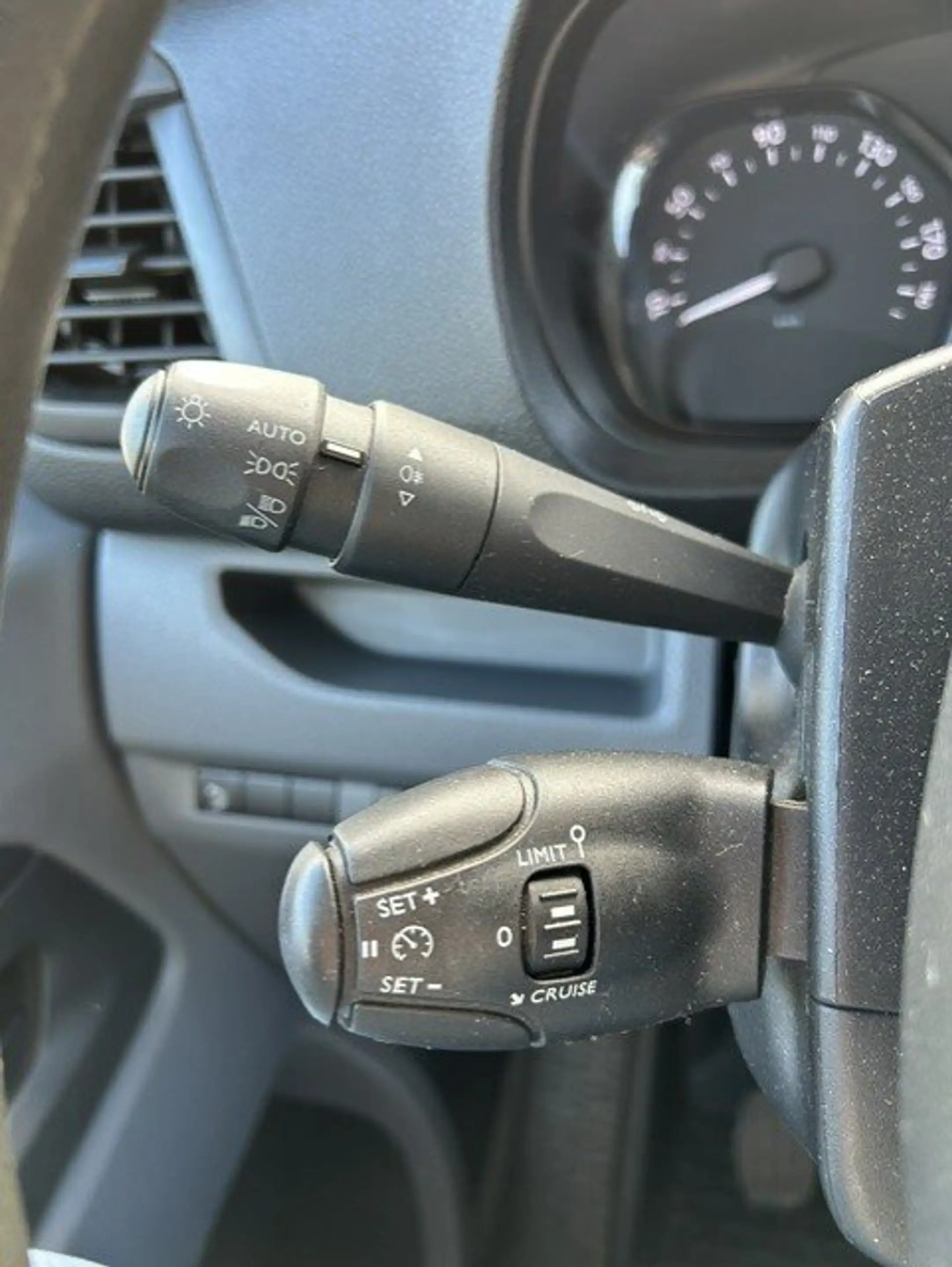 Peugeot Expert 2.0 BlueHDI 122Pk L2 — photo 15