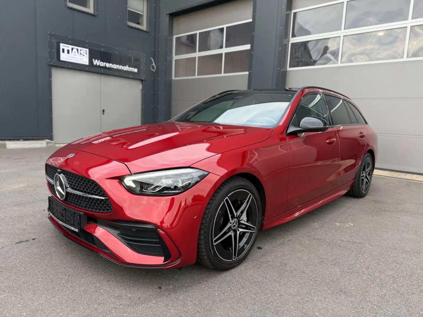 Mercedes-Benz C 200 T AMG 9G,Night,Pano,Kamera,DAB,Designo,AHK Rot - 2