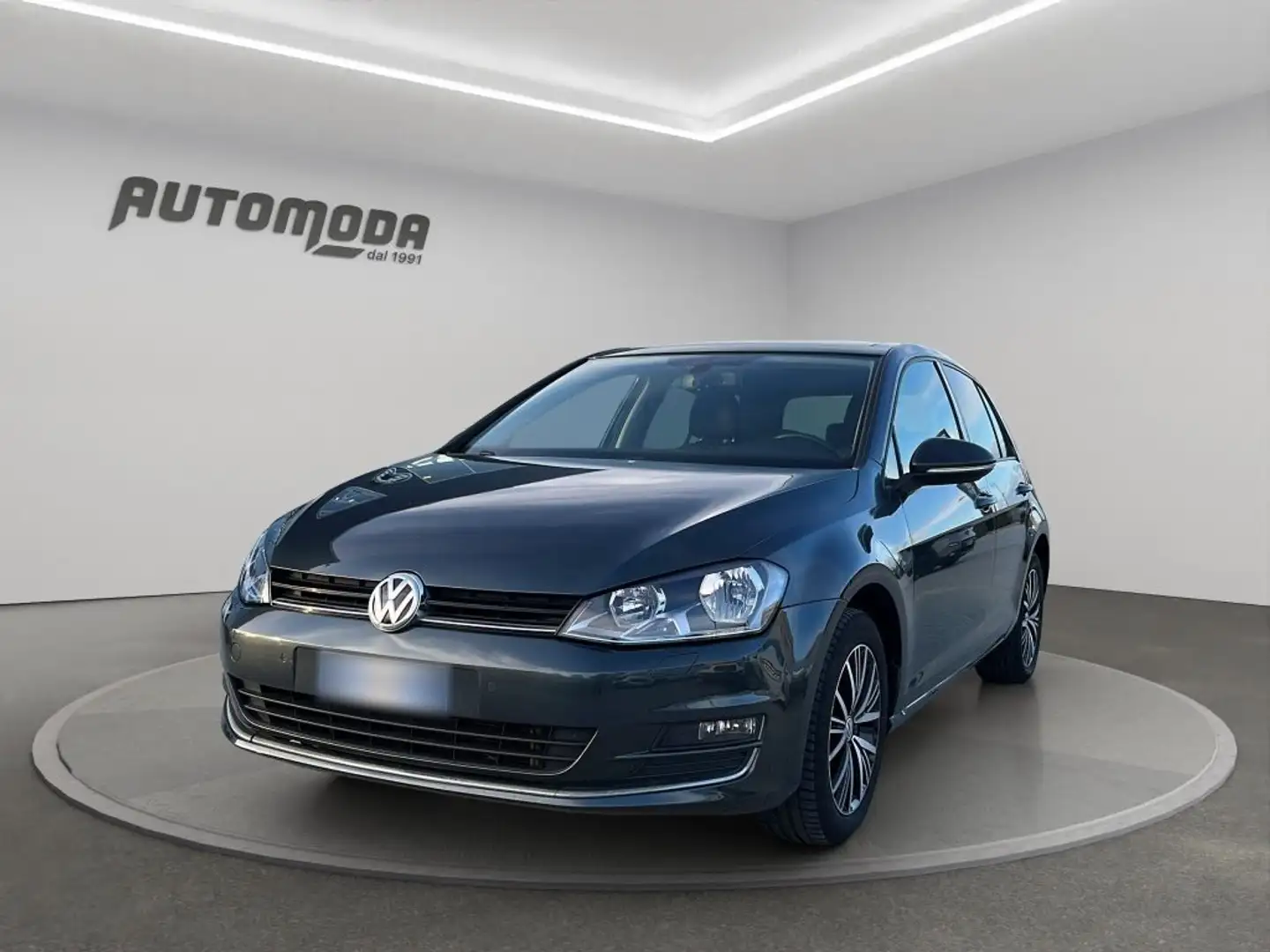 Volkswagen Golf 1.6TDI 110CV Grau - 1