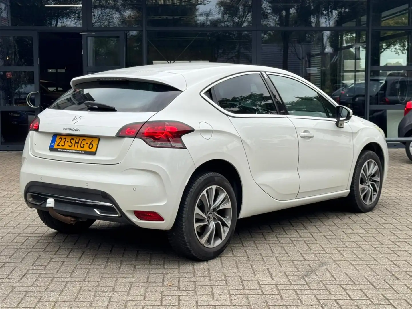 Citroen DS4 1.6 e-HDI So Chic Clima/Cruise/Trekhaak/LM-Velgen Wit - 2