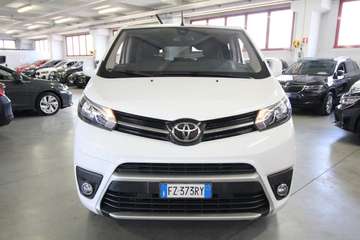 Proace Verso 1.5D L0 D Executive 120 CV