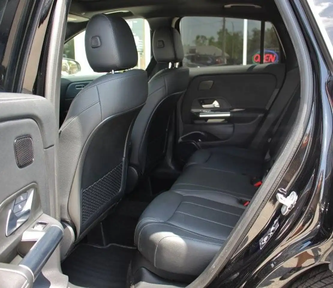 Mercedes-Benz GLA photo Mercedes-Benz GLA