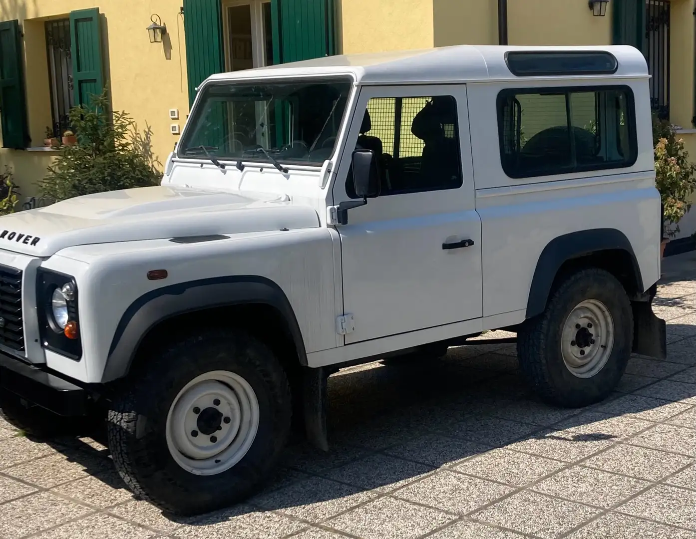 Land Rover Defender 90 2.2 td SE SW - 2