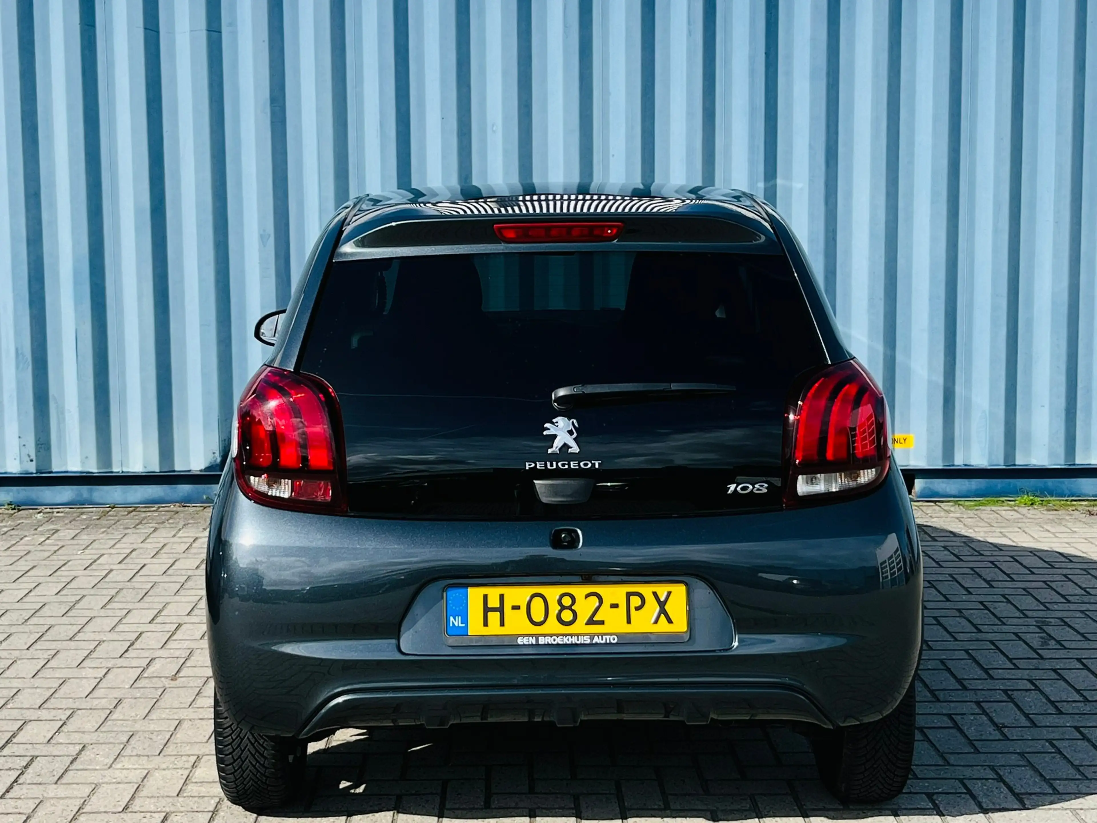 Peugeot 108 1.0 e-VTi Allure Achteruitrijcamera | Airco | All — photo 4