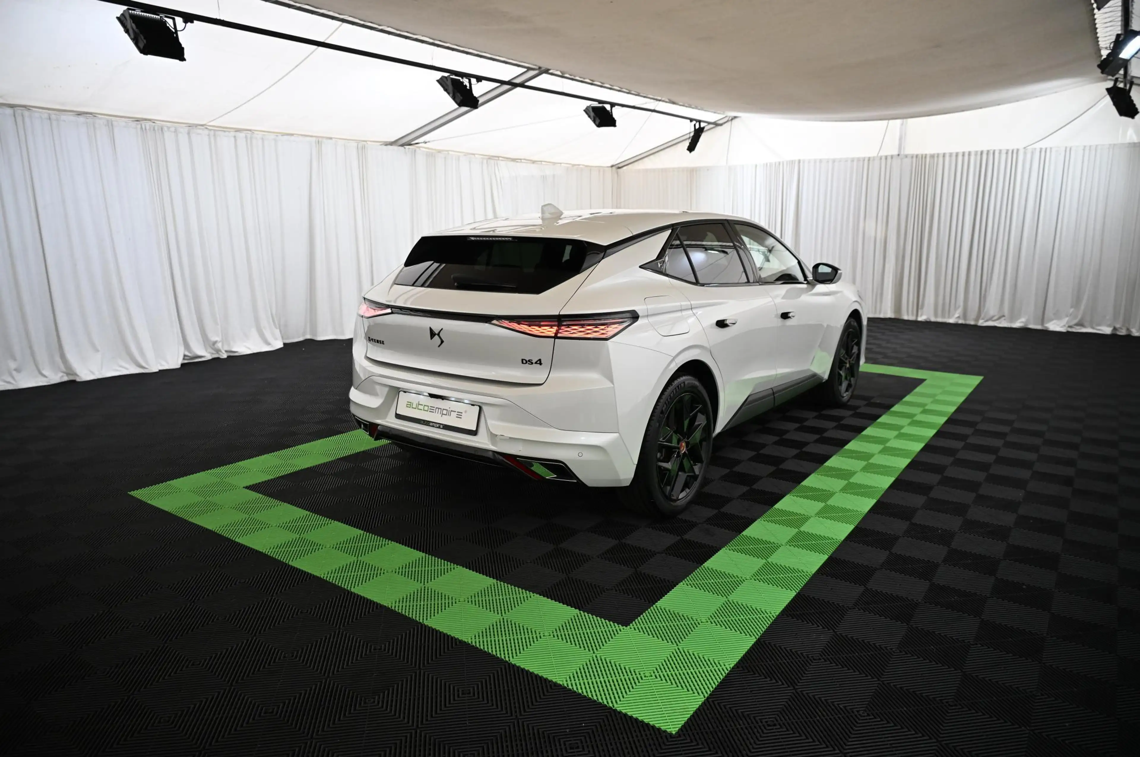 DS Automobiles DS 4 1.6 E-Tense 225 Performance UVP 50.000 EUR — photo 5
