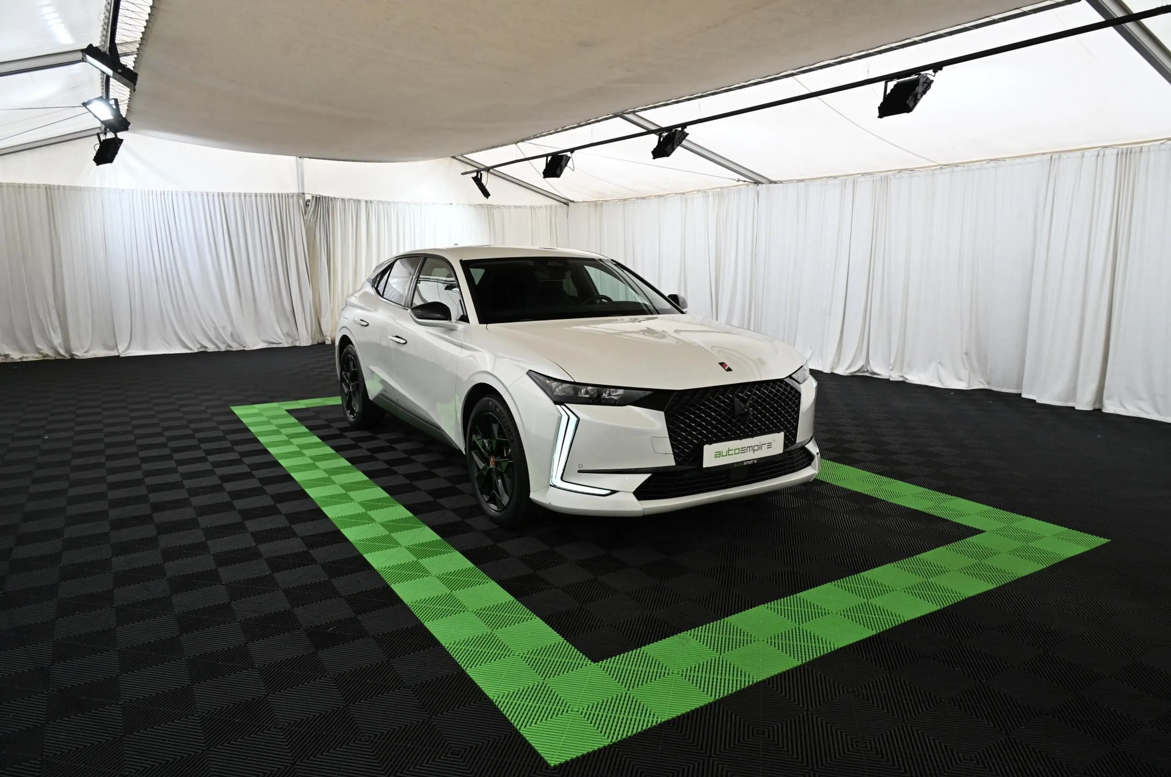DS Automobiles DS 4 1.6 E-Tense 225 Performance UVP 50.000 EUR — photo 4