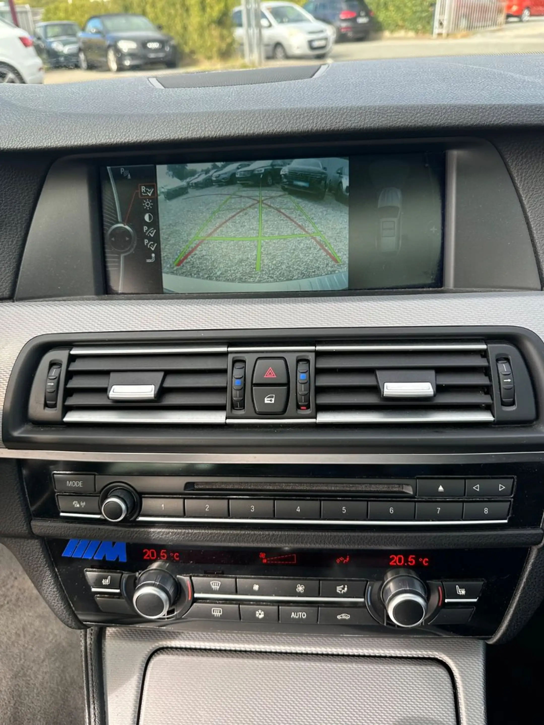 BMW 530 d Touring M Paket Hud Panorama Kamera Leder — photo 11