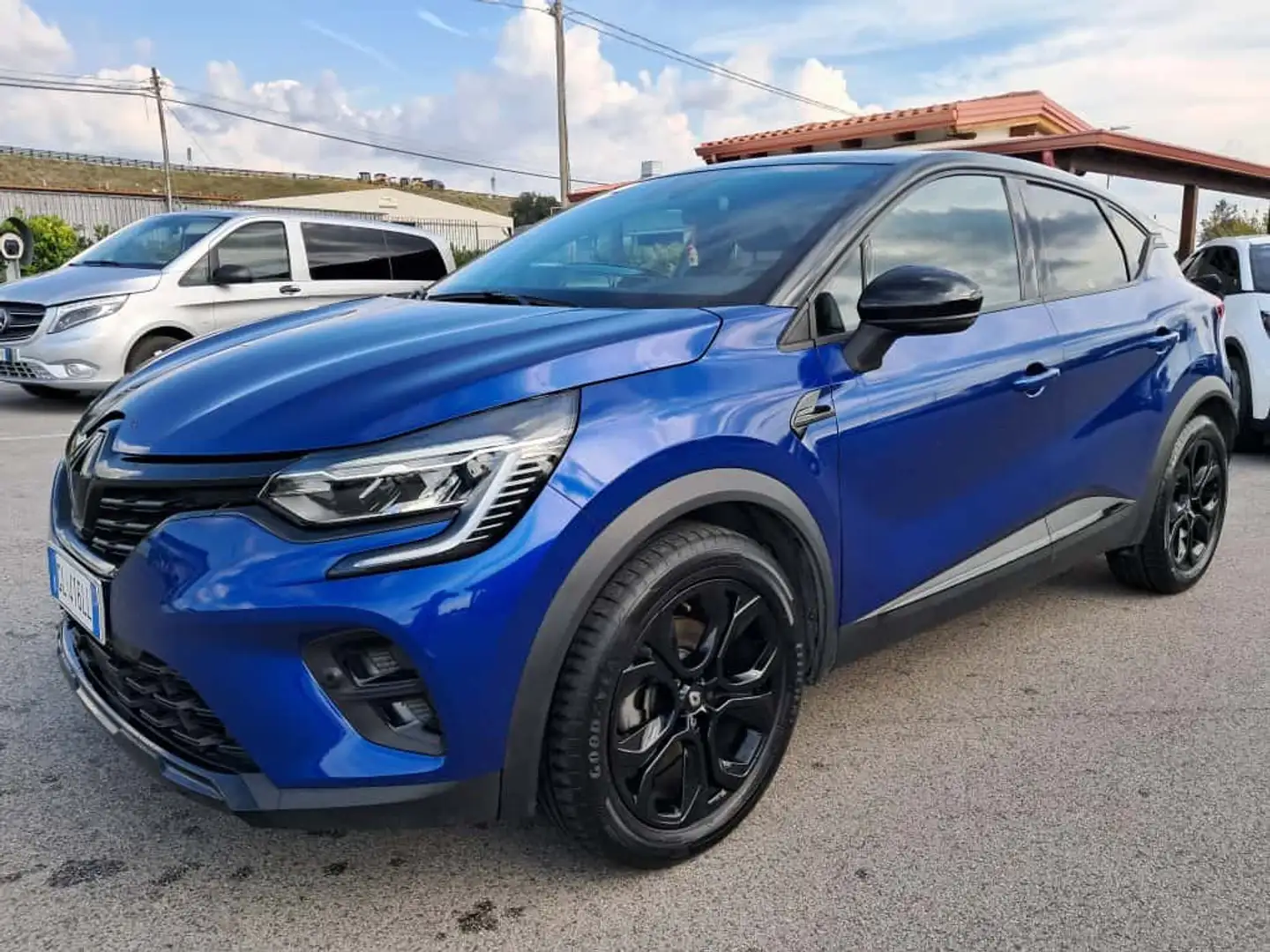 Renault Captur 1.6 E-Tech full hybrid Rive Gauche 145cv Blu/Azzurro - 1