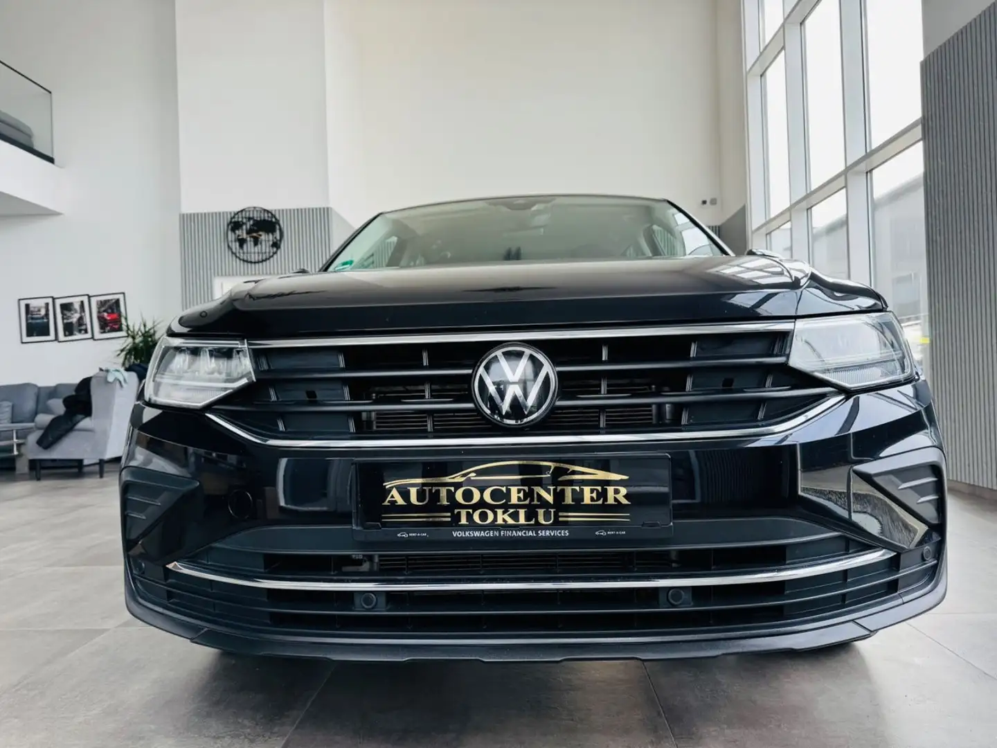 Volkswagen Tiguan Move 2.0 TDI DSG Kamera Schwarz - 2