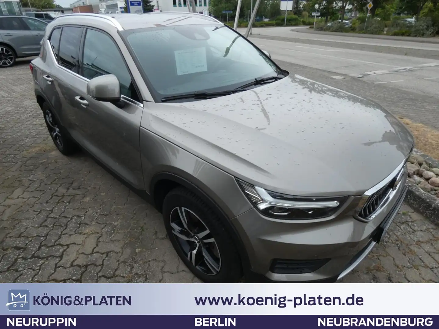 Volvo XC40 Recharge T4 Inscription Expression Klima Navi Grijs - 1